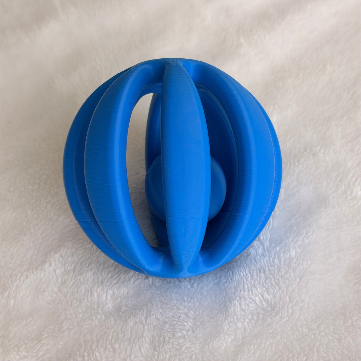Ball-in-ball interactive toy for cats and small dogs, Blue Cagey design